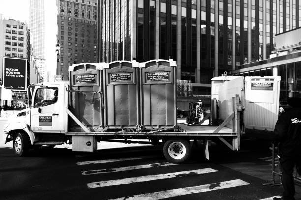 Best Portable restroom trailer rental  in Edgemoor, DE